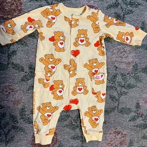 Care Bears Valentine’s Day onesie ♥️ 3m